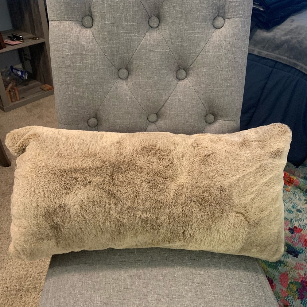 Throw pillow